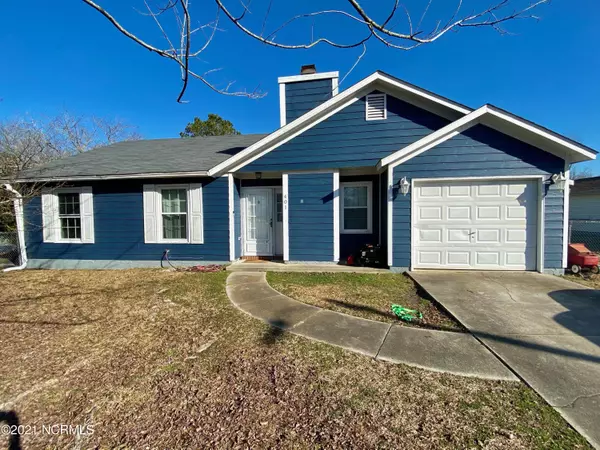 401 Hunting Green DR, Jacksonville, NC 28546