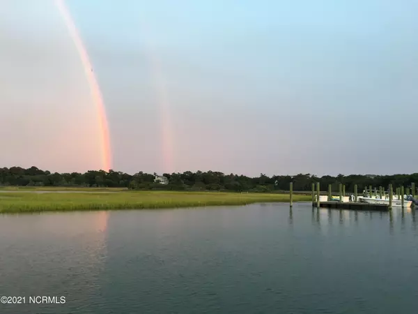 Emerald Isle, NC 28594,10546 Old Coast Guard RD