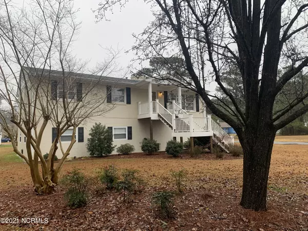 Washington, NC 27889,418 College AVE
