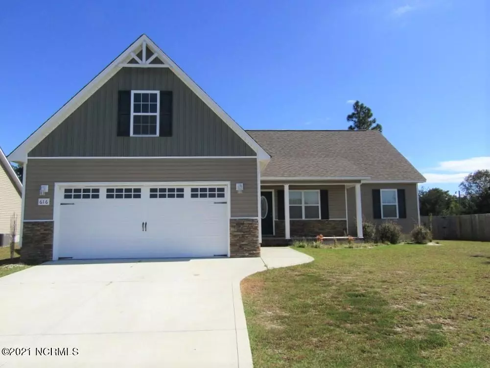 Hubert, NC 28539,616 Parsley DR