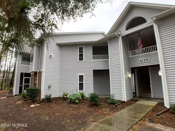 4128 Breezewood DR #Unit 201, Wilmington, NC 28412