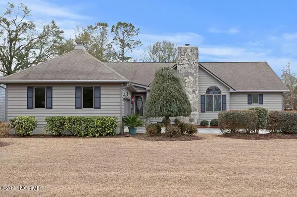 153 Hunting Bay DR, Cape Carteret, NC 28584