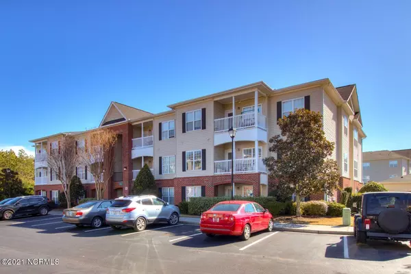 2813 Bloomfield LN #Unit 205, Wilmington, NC 28412