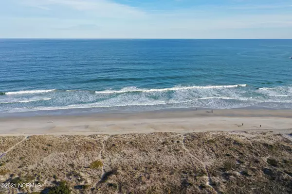 Wrightsville Beach, NC 28480,831 S Lumina Avenue