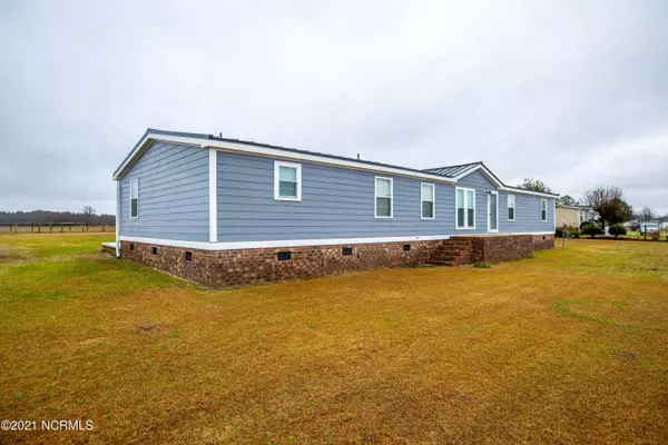 Ayden, NC 28513,1755 E Hanrahan RD