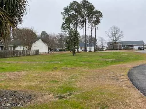 102 Dora CT, Cedar Point, NC 28584