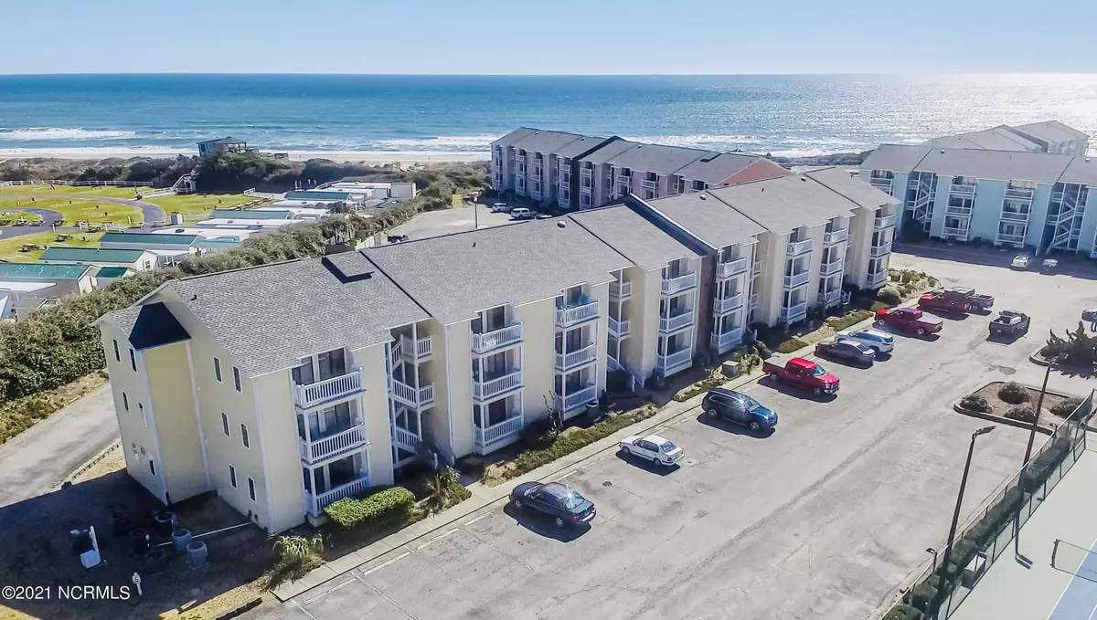 Emerald Isle, NC 28594,9201 Coast Guard RD #C302