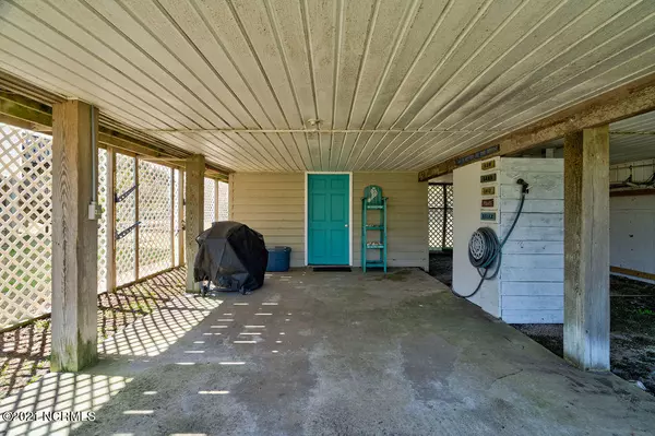 North Topsail Beach, NC 28460,217 Oyster LN