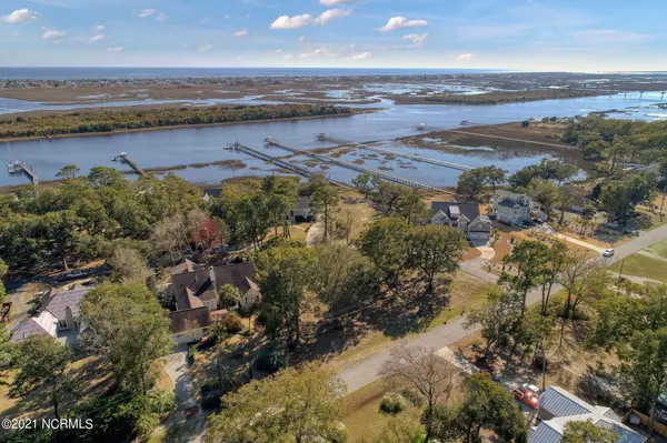 Sunset Beach, NC 28468,515 Twisted Oak LN