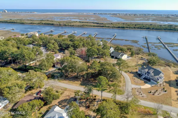 Sunset Beach, NC 28468,515 Twisted Oak LN