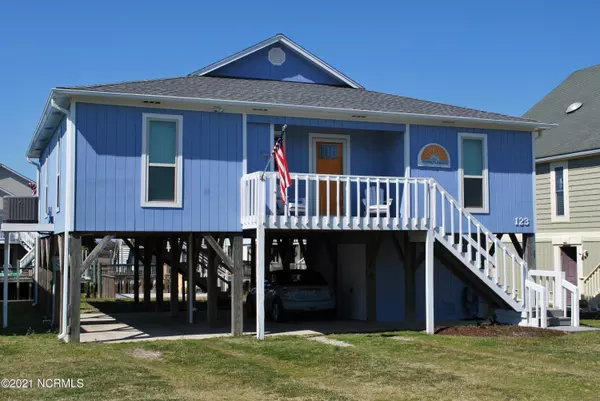 123 Starfish DR, Holden Beach, NC 28462