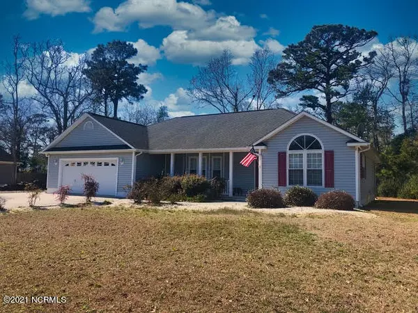 127 Pine Needle CIR, Cape Carteret, NC 28584