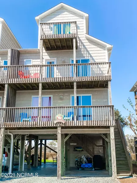 107 Anchor DR #A, Surf City, NC 28445