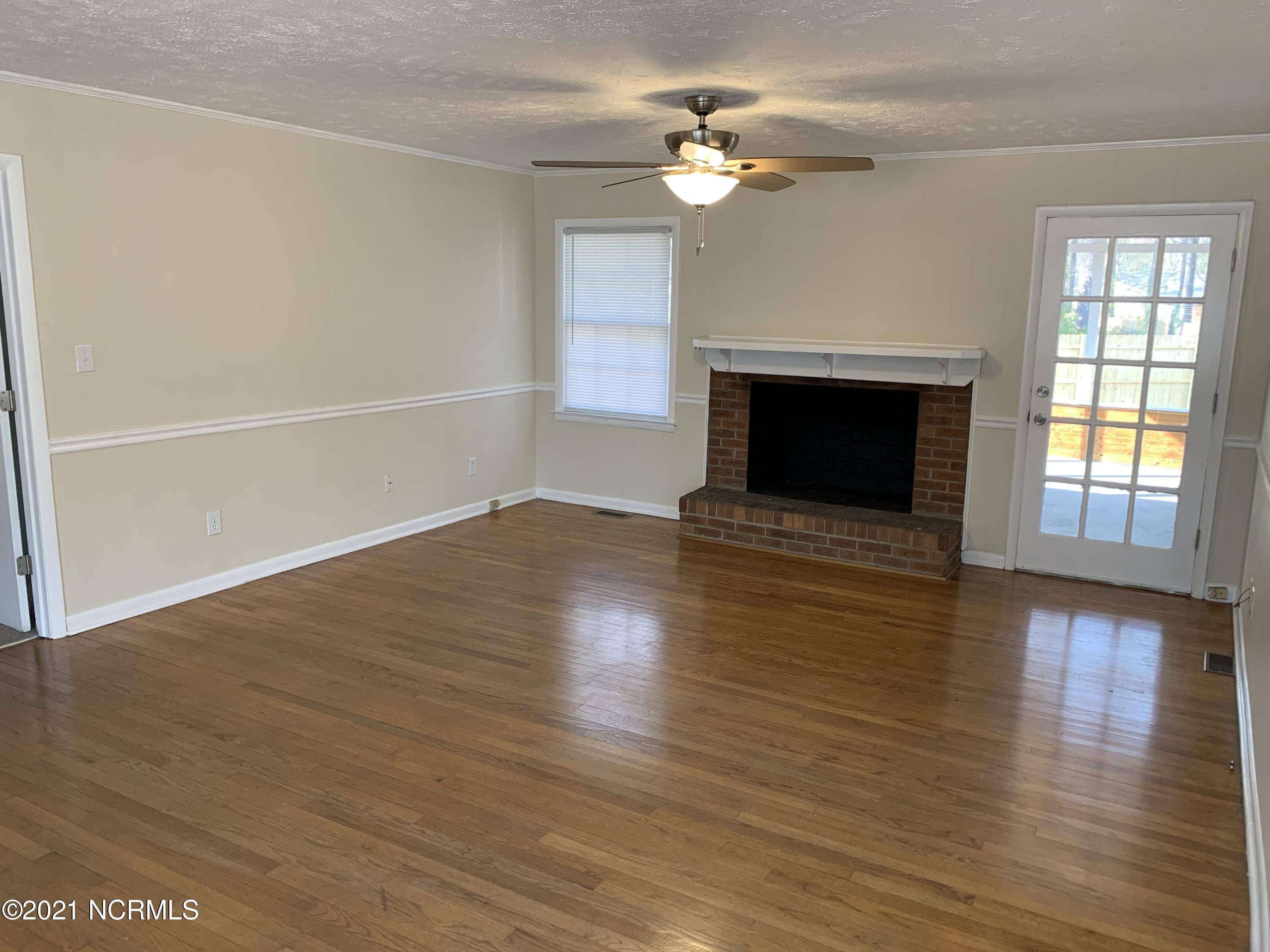 Laurinburg, NC 28352,1200 Rose CT