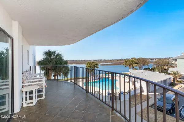 322 Causeway DR #A-309, Wrightsville Beach, NC 28480