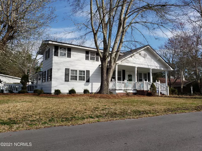 46 7th ST, Bolton, NC 28423