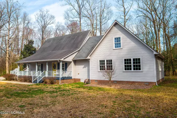 2703 Wallace Family RD, Kinston, NC 28501