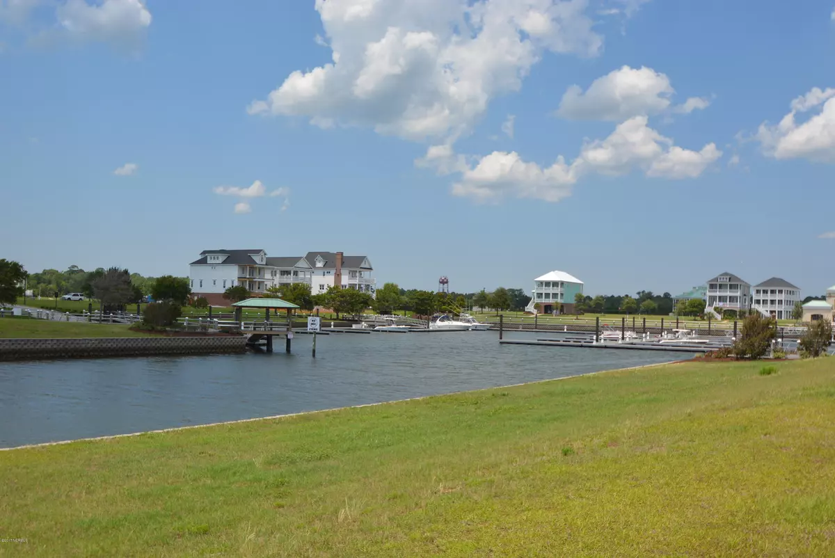 Newport, NC 28570,323 Oxton Place