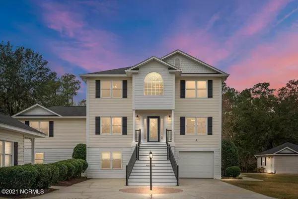 9854 Rivergate DR NW, Ash, NC 28420