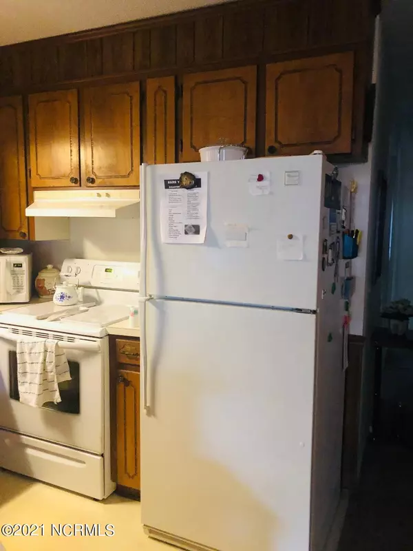 Kinston, NC 28501,2593 Neuse RD