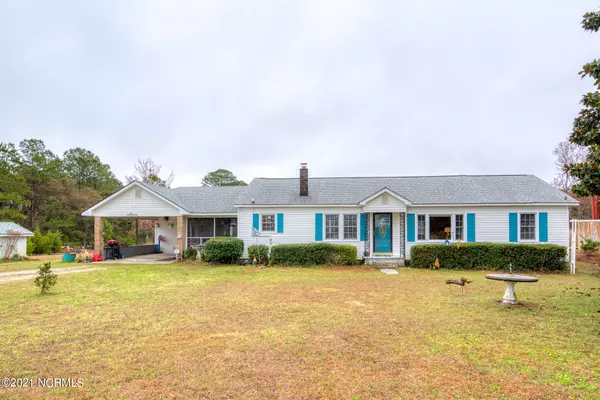 24514 Us-17, Hampstead, NC 28443