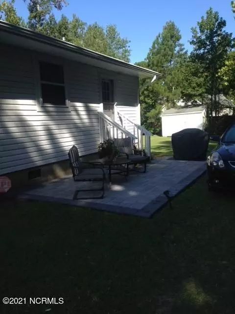 Rocky Point, NC 28457,558 Island Creek RD