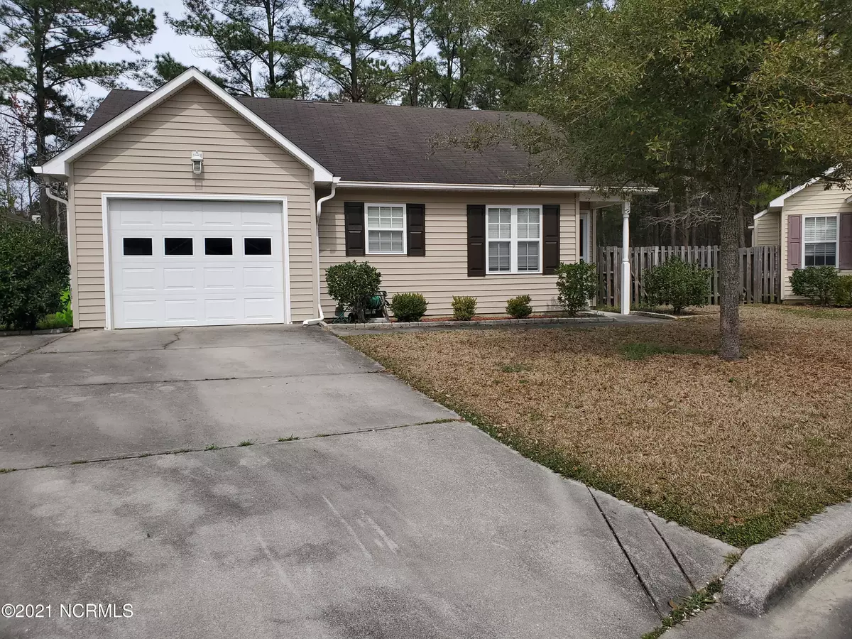 New Bern, NC 28562,111 Gladiola DR