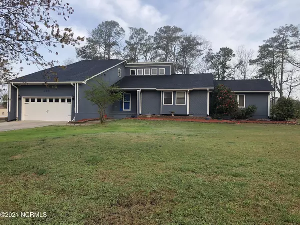 473 Chadwick Shores DR, Sneads Ferry, NC 28460