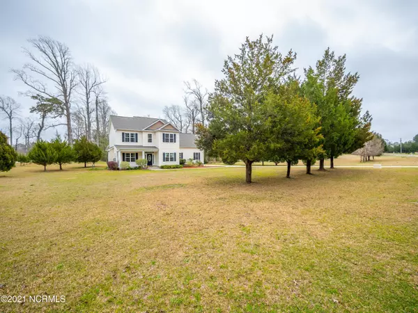 108 Sterling Drive, Sneads Ferry, NC 28460