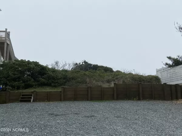 Surf City, NC 28445,108 S Shore DR