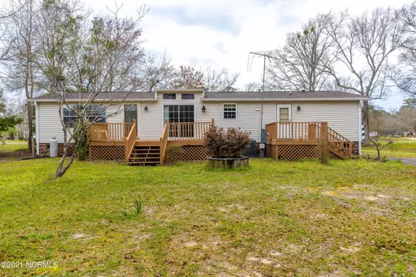 Cape Carteret, NC 28584,107 Bayshore DR