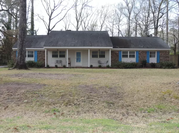 3613 Fox Chase RD, Trent Woods, NC 28562