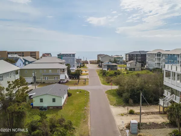 Carolina Beach, NC 28428,206 North Carolina AVE #1