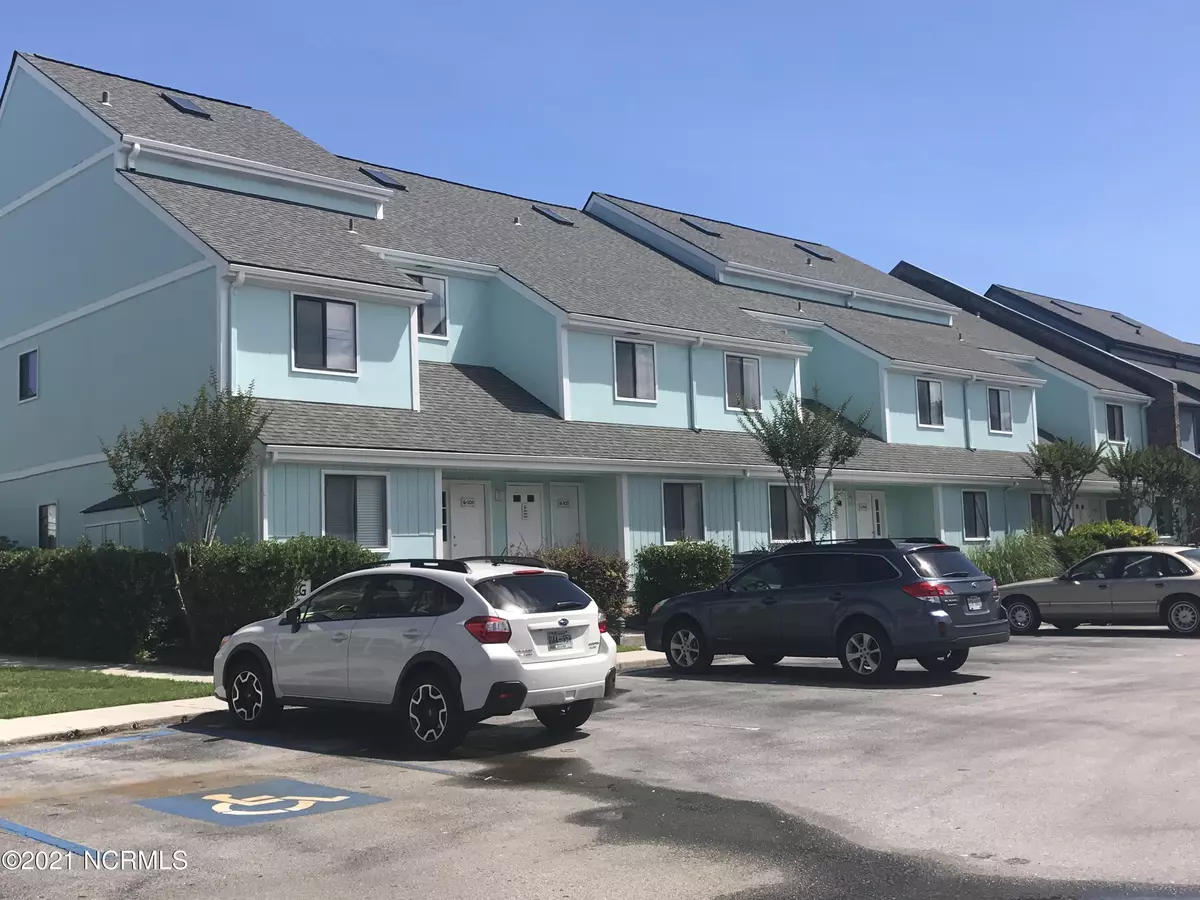 Emerald Isle, NC 28594,9201 Coast Guard RD #G201