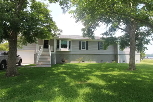 133 Palmetto DR, Cedar Point, NC 28584