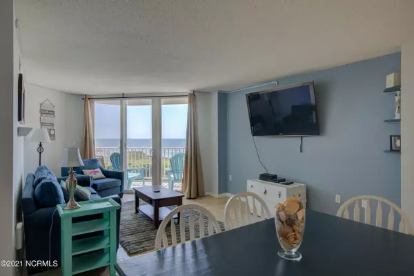 North Topsail Beach, NC 28460,2000 New River Inlet RD #3211