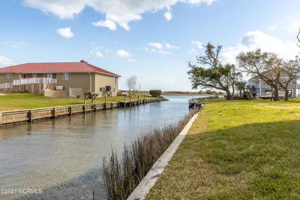 Cape Carteret, NC 28584,309 Bogue Sound Drive