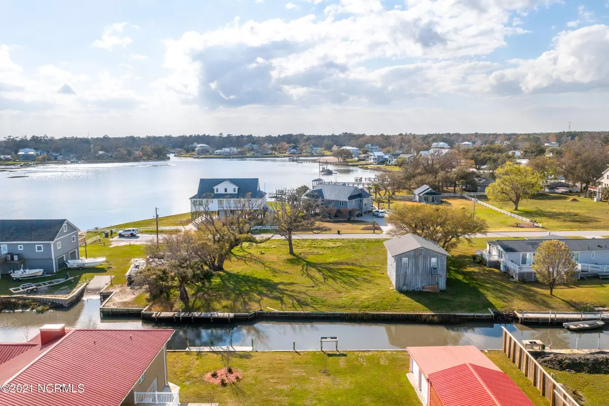 Cape Carteret, NC 28584,309 Bogue Sound Drive