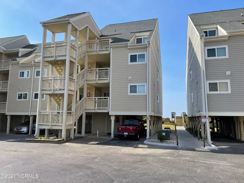 1000 Caswell Beach RD #Apt 910, Oak Island, NC 28465