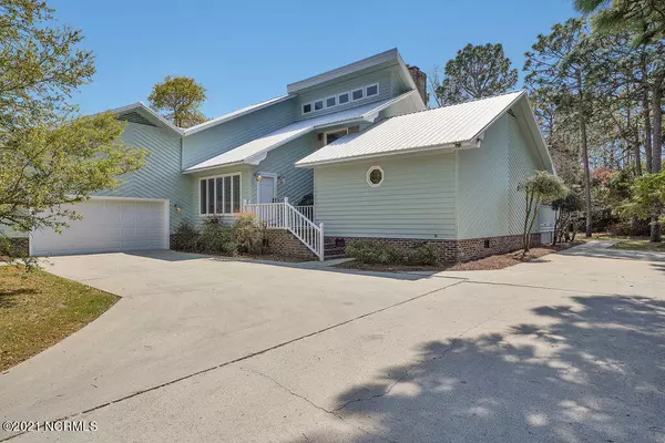 122 River Oaks Drive, Wilmington, NC 28412