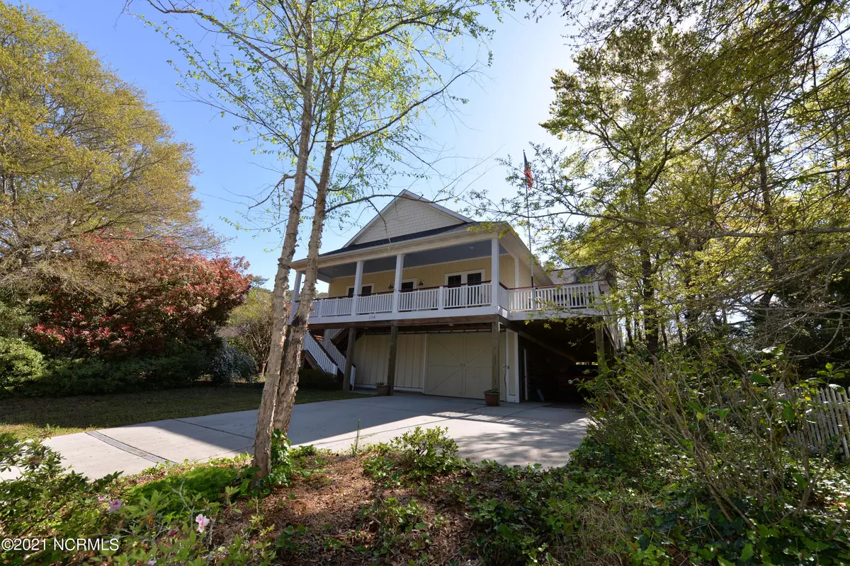 Oak Island, NC 28465,108 SE 29th ST