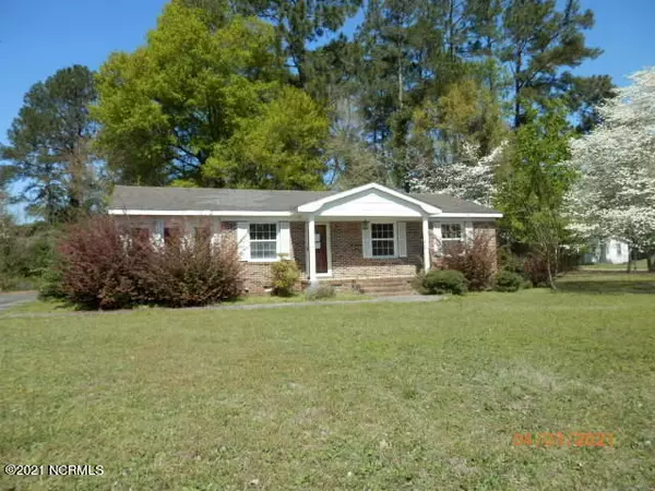 Fair Bluff, NC 28439,558 Elm ST