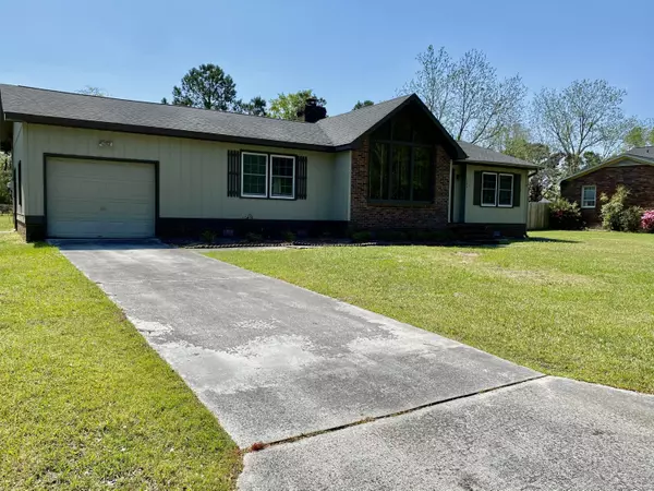 333 N Colony Circle, Wilmington, NC 28409