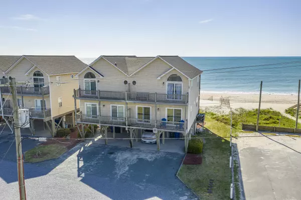 702 N Shore DR, Surf City, NC 28445