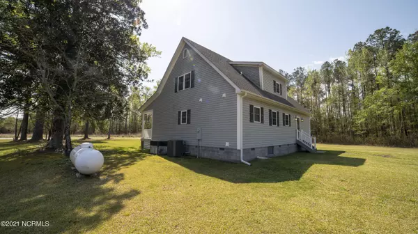 Lake Waccamaw, NC 28450,2625 Chauncey Town RD ##R