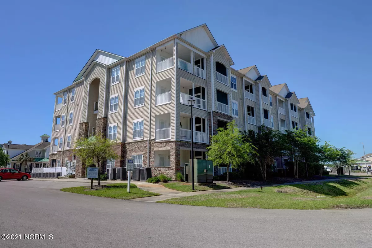 Surf City, NC 28445,100 Gateway Condos Drive #116