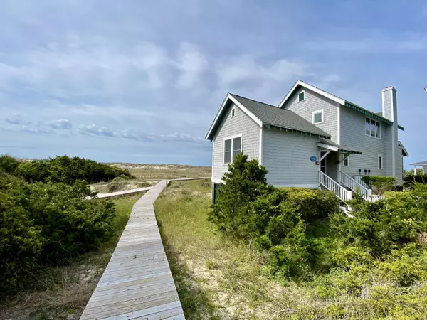 Bald Head Island, NC 28461,829 S Bald Head Wynd