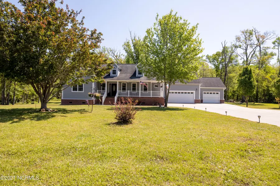 112 Lands End CT, Hampstead, NC 28443