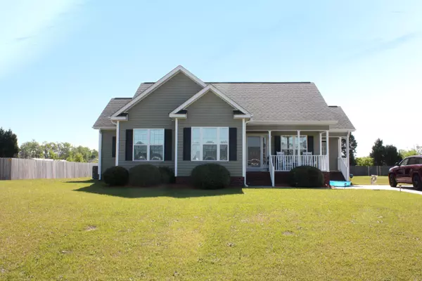 537 Rachel Lane, Grimesland, NC 27837