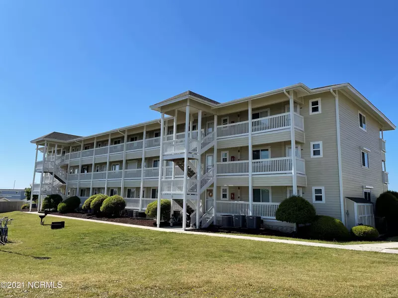 650 Cedar Point BLVD #B36, Cedar Point, NC 28584